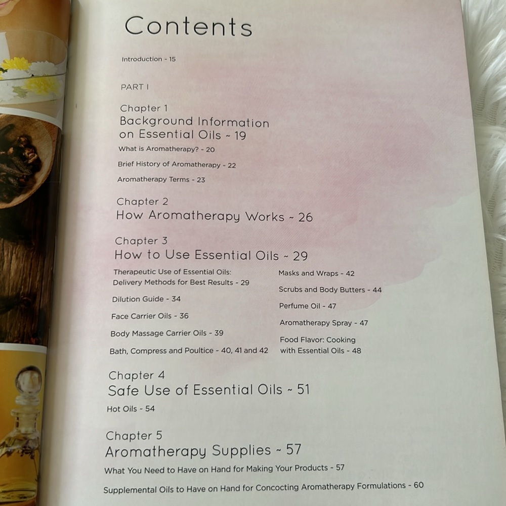 The Essential Oils Complete Reference Guide - Picture 4 of 6